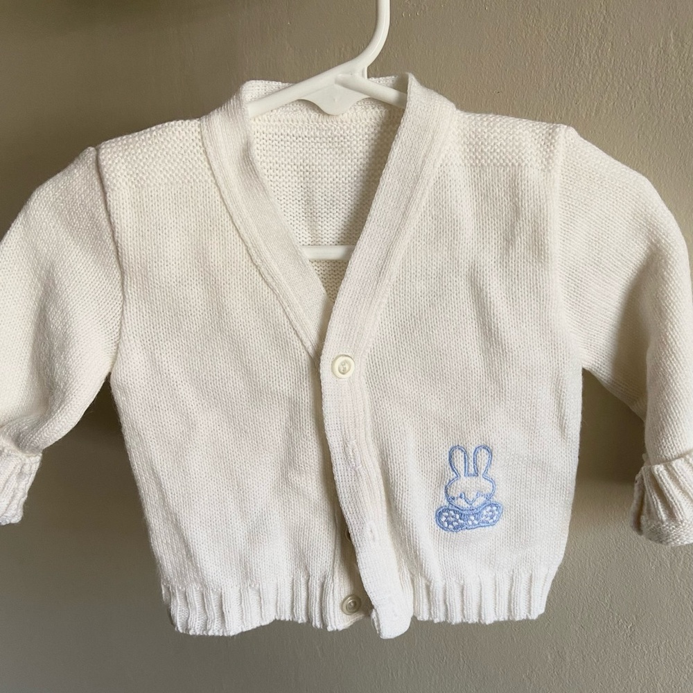 Vintage white cardigan with embroidered blue bunny